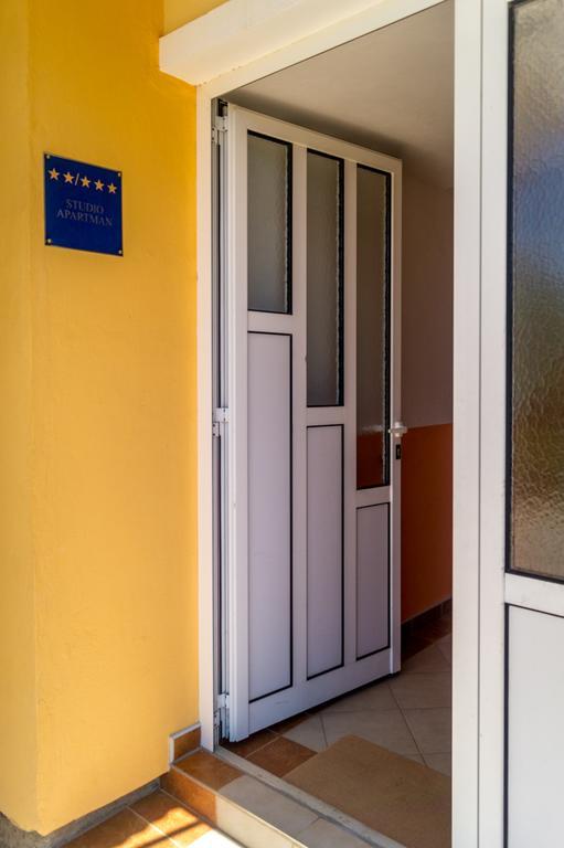 Apartmani Marino Privlaka  Exteriér fotografie